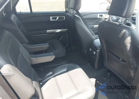 2022 Ford Explorer Xlt z USA, uszkodzony, nr VIN 1FMSK8DH0NGC37101